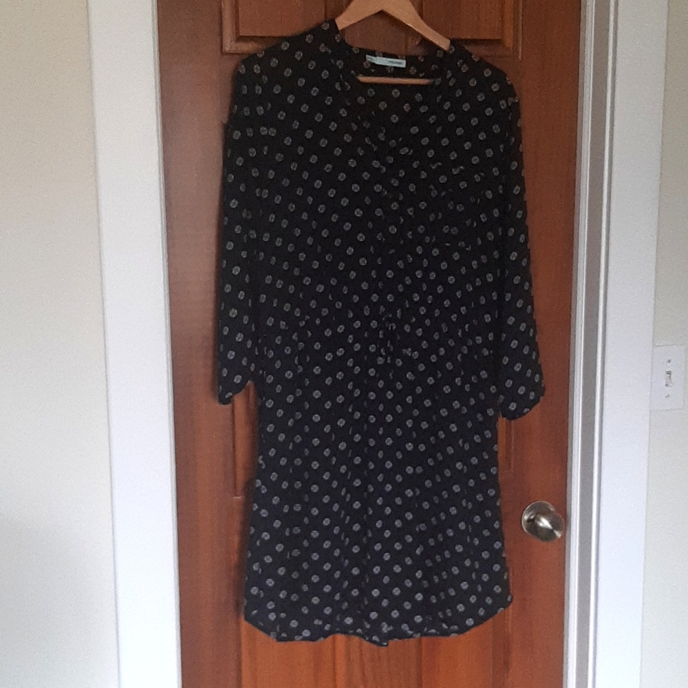 MAUNCES Black and white dress